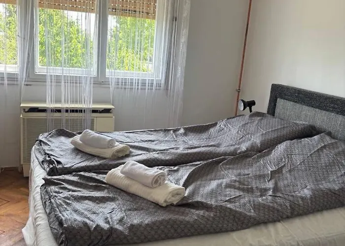 Szolovirag Vendeghaz